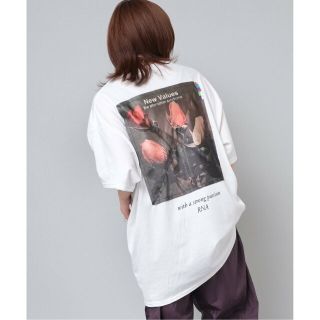 アールエヌエー(RNA)の【ホワイト】M2069 フラワー柄パッチTEE(カットソー(長袖/七分))