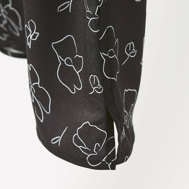 ABAHOUSE(アバハウス)の【ブラック】【花柄】イタリアンカラー 半袖 シャツ メンズのトップス(シャツ)の商品写真