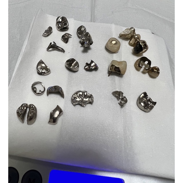 金歯 3.9g