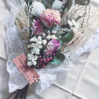 ドライフラワー　芍薬と薔薇の華やかスワッグG(ドライフラワー)