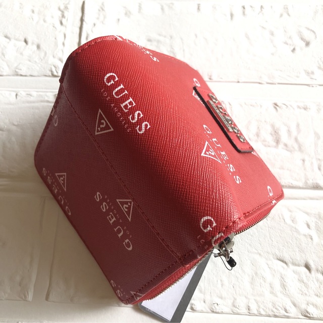 GUESS(ゲス)の大人気　ゲス小銭入れ付き二つ折り財布　メンズレディースユニセックス レディースのファッション小物(財布)の商品写真