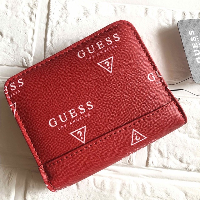 GUESS(ゲス)の大人気　ゲス小銭入れ付き二つ折り財布　メンズレディースユニセックス レディースのファッション小物(財布)の商品写真