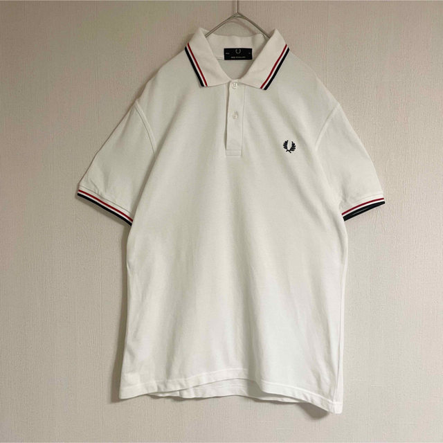 FRED PERRY(フレッドペリー)のフレッドペリー ポロシャツ 白 イングランド製  刺繍  M相当 メンズのトップス(ポロシャツ)の商品写真