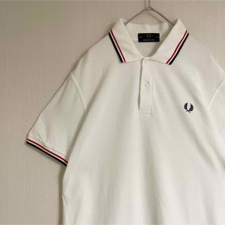 フレッドペリー(FRED PERRY)のフレッドペリー ポロシャツ 白 イングランド製  刺繍  M相当(ポロシャツ)