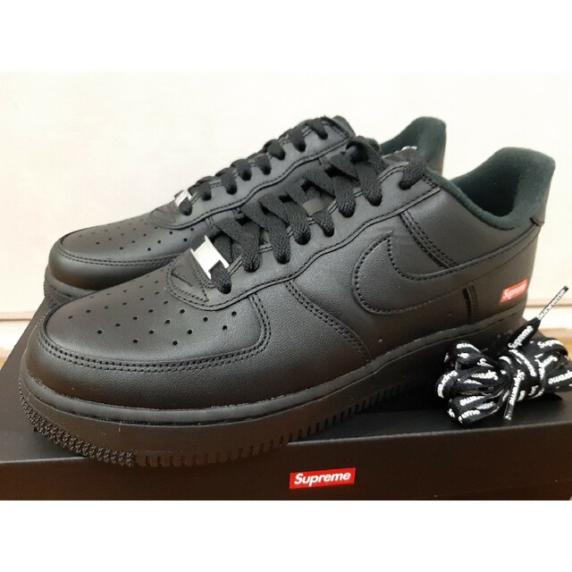 Supreme × Nike Air Force 1 Low "Black"