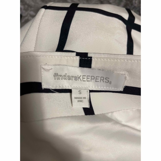 FINDERS KEEPERS(フィンダーズキーパーズ)の美品finders KEEPERS 変形ミニスカート レディースのスカート(ミニスカート)の商品写真