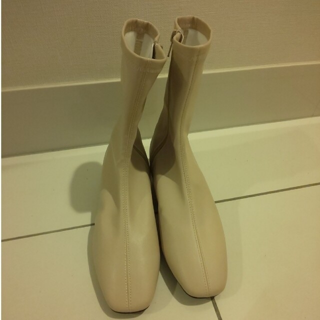 VIVIAN(ヴィヴィアン)の新品 スクエアトゥローヒールストレッチミドルブーツ レディースの靴/シューズ(ブーツ)の商品写真