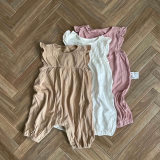 ユニクロ(UNIQLO)の【UNIQLObaby】フリル ロンパース 3枚セット 70cm(ロンパース)