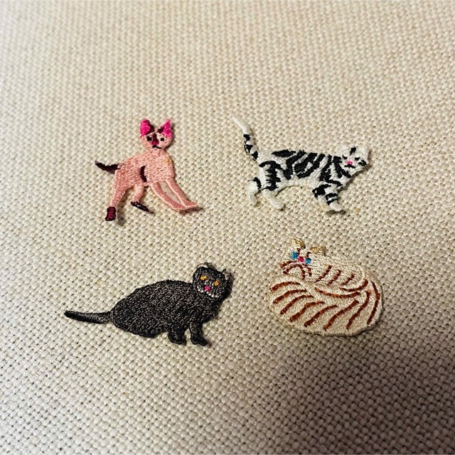 une nana cool(ウンナナクール)の【une nana cool】刺繍　アップリケ　猫　ウンナナクール　ワッペン エンタメ/ホビーのおもちゃ/ぬいぐるみ(キャラクターグッズ)の商品写真