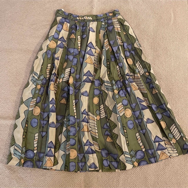 スカート　幾何学模様　レトロ　vintage ミモレ丈　古着 レディースのスカート(ひざ丈スカート)の商品写真