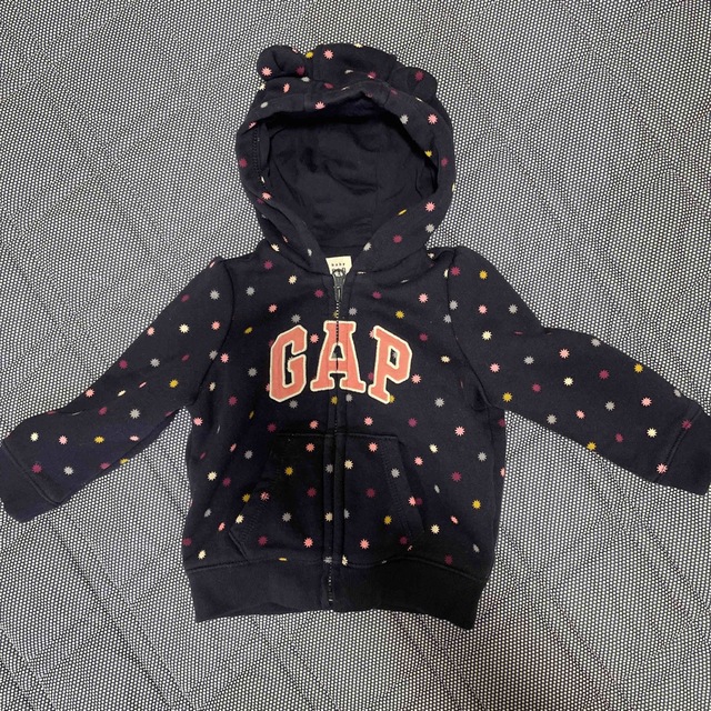 babyGAP(ベビーギャップ)のbabygap パーカー　くま耳 キッズ/ベビー/マタニティのベビー服(~85cm)(トレーナー)の商品写真