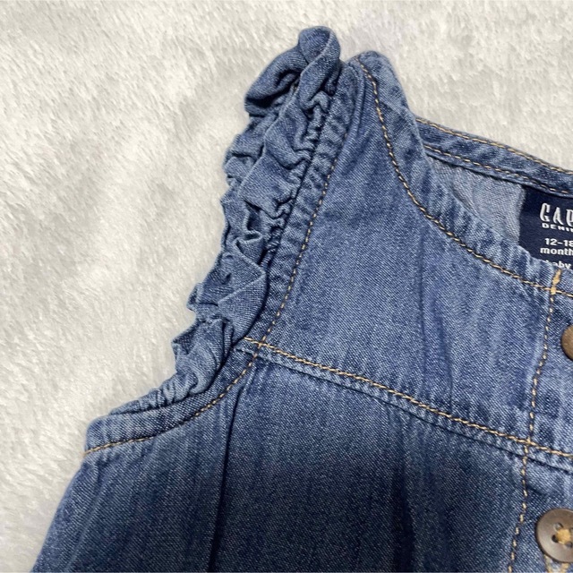 babyGAP(ベビーギャップ)のGAP デニム 80cm 12〜18ヶ月 オーバーオール ズボン ロンパース キッズ/ベビー/マタニティのベビー服(~85cm)(パンツ)の商品写真