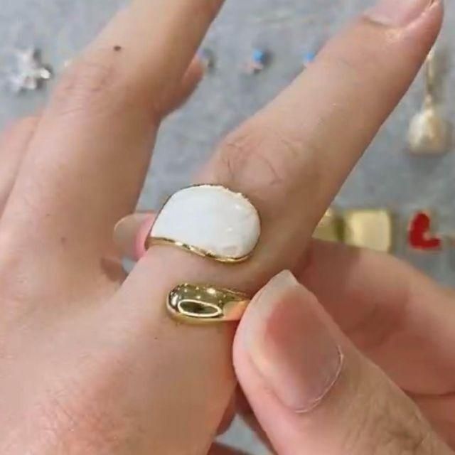 リング 韓国 レディース ゴールド 小ぶり おしゃれ プレゼント　指輪 レディースのアクセサリー(リング(指輪))の商品写真