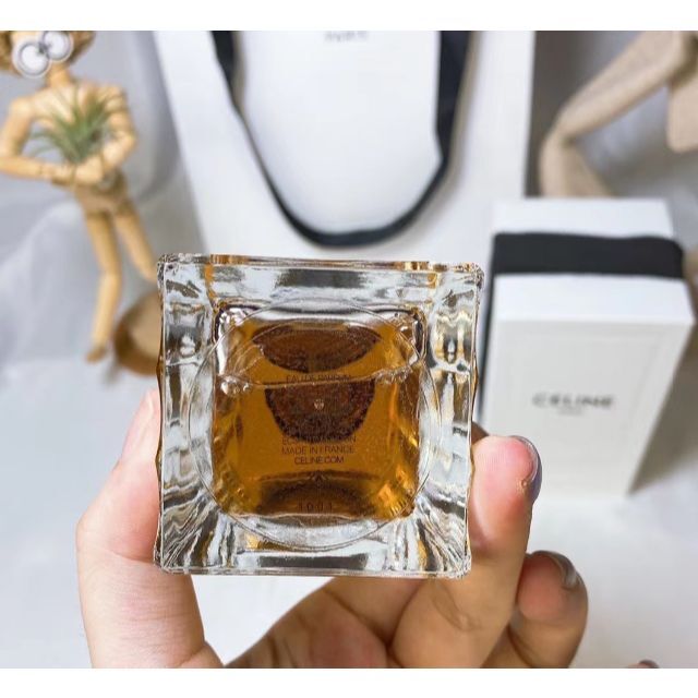 未開封◇香水 セリーヌ◇ダン・パリ オードパルファム 100ml 特価商品