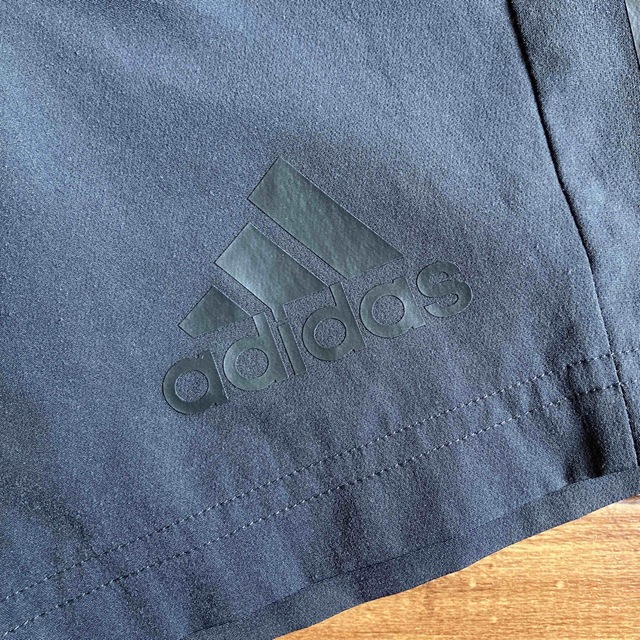 adidas(アディダス)の子供 アディダス  スポーツウェア 短パン ショートパンツ  120〜130㎝ キッズ/ベビー/マタニティのキッズ服男の子用(90cm~)(パンツ/スパッツ)の商品写真