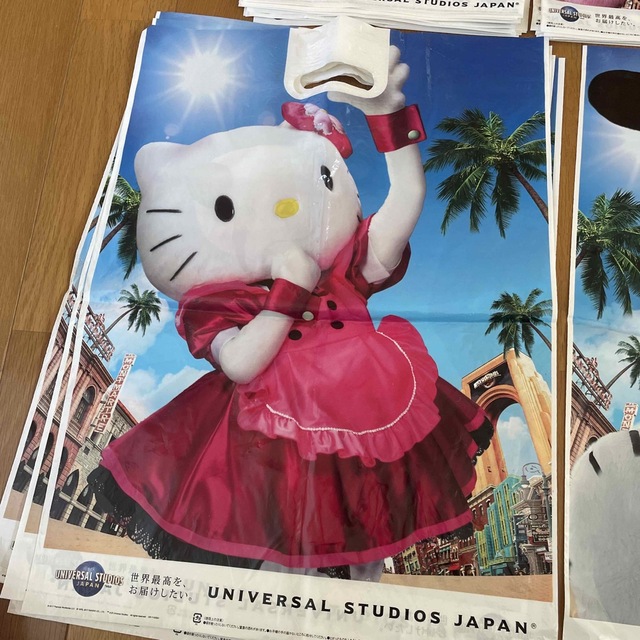 USJ(ユニバーサルスタジオジャパン)のユニバーサルスタジオジャパン♡ショップ袋♡新品未使用 エルモ キティちゃん エンタメ/ホビーのおもちゃ/ぬいぐるみ(キャラクターグッズ)の商品写真