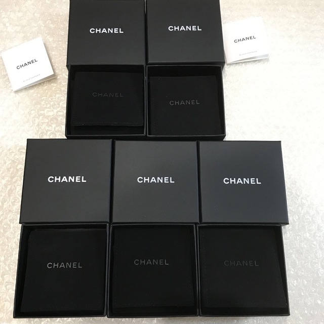 シャネル ブローチ 空箱 5箱 デニム CHANEL アクセサリー 売れ筋がひ