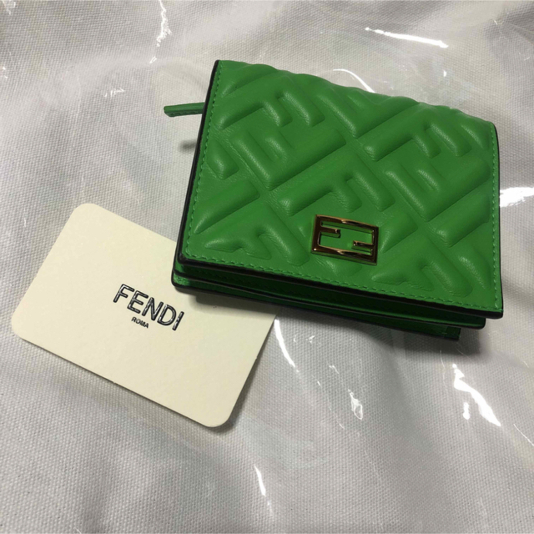 FENDI(フェンディ)のFENDI 二つ折り財布 【最終値下げ】 レディースのファッション小物(財布)の商品写真