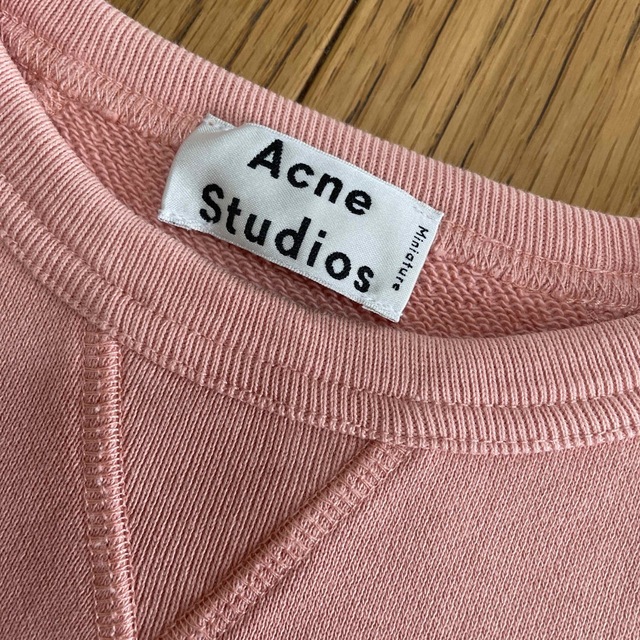 Acne Studios(アクネストゥディオズ)のAcne Studios スウェット 3/4歳 キッズ/ベビー/マタニティのキッズ服女の子用(90cm~)(Tシャツ/カットソー)の商品写真