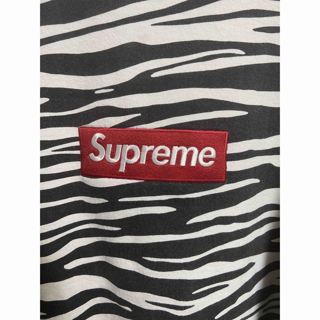 Supreme Box Logo Crewneck Zebra