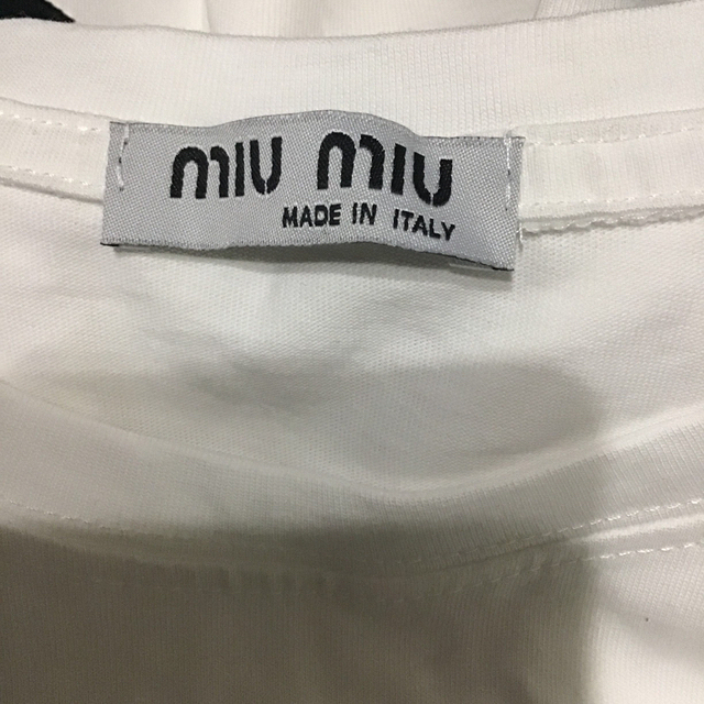 miumiu(ミュウミュウ)のmiumiu Tシャツ レディースのトップス(Tシャツ(半袖/袖なし))の商品写真