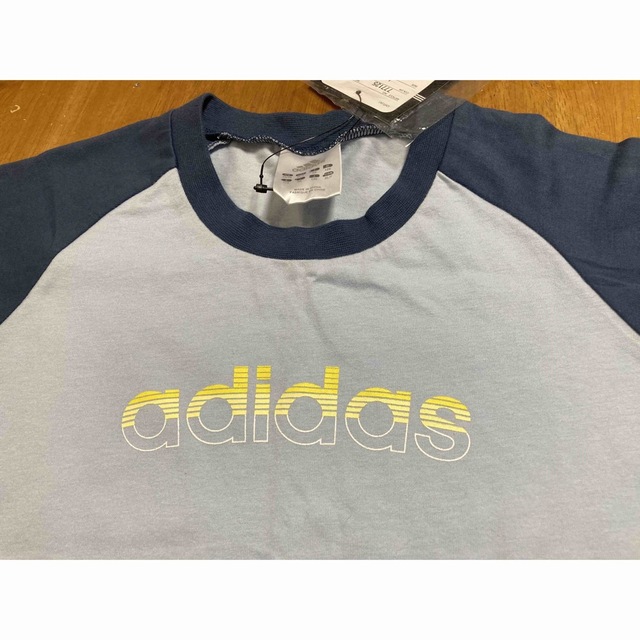 adidas(アディダス)のアディダス　半袖Tシャツ　130cm キッズ/ベビー/マタニティのキッズ服女の子用(90cm~)(Tシャツ/カットソー)の商品写真