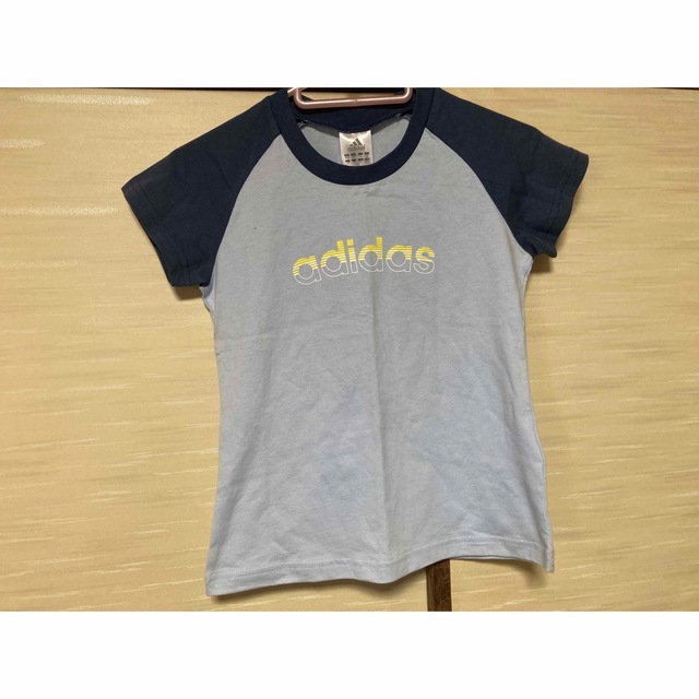 adidas(アディダス)のアディダス　半袖Tシャツ　130cm キッズ/ベビー/マタニティのキッズ服女の子用(90cm~)(Tシャツ/カットソー)の商品写真