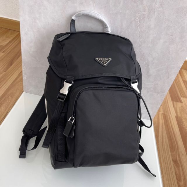 人気特価 - PRADA 即日発送Re-Nylon バックパック xサフィアーノレザー