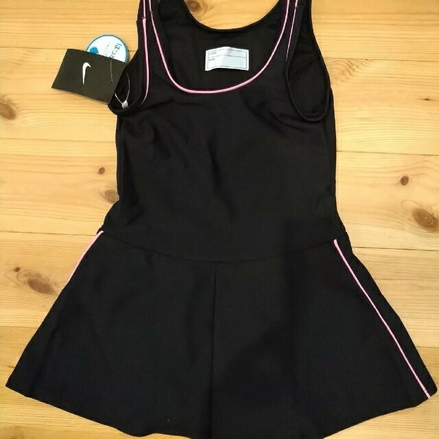 NIKE(ナイキ)のピロピロ様☆ キッズ/ベビー/マタニティのキッズ服女の子用(90cm~)(水着)の商品写真