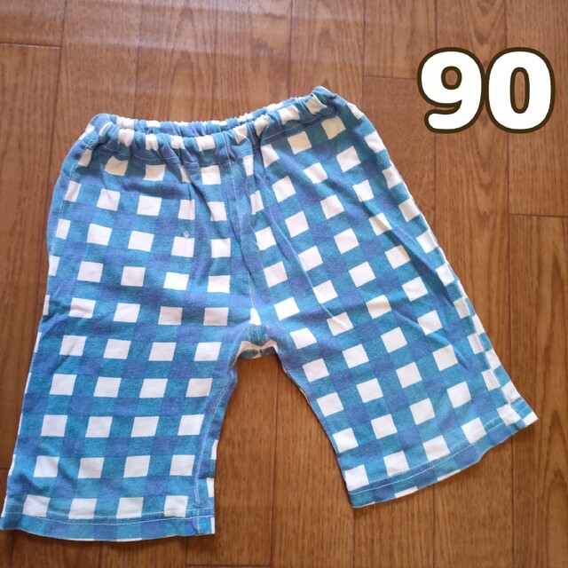 90)85-95 ブルーチェックのショートパンツ　半ズボン　綿100% キッズ/ベビー/マタニティのキッズ服男の子用(90cm~)(パンツ/スパッツ)の商品写真