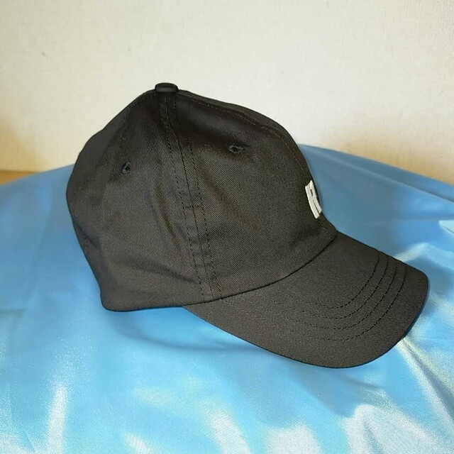 Ron Herman(ロンハーマン)の新品未使用【ロンハーマン】 RHC キャップ 6パネル / ブラック メンズの帽子(キャップ)の商品写真