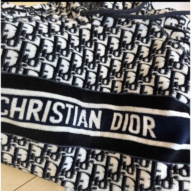 Christian Dior(クリスチャンディオール)のCHRISTIAN DIOR パイル地　上下セット レディースのトップス(その他)の商品写真