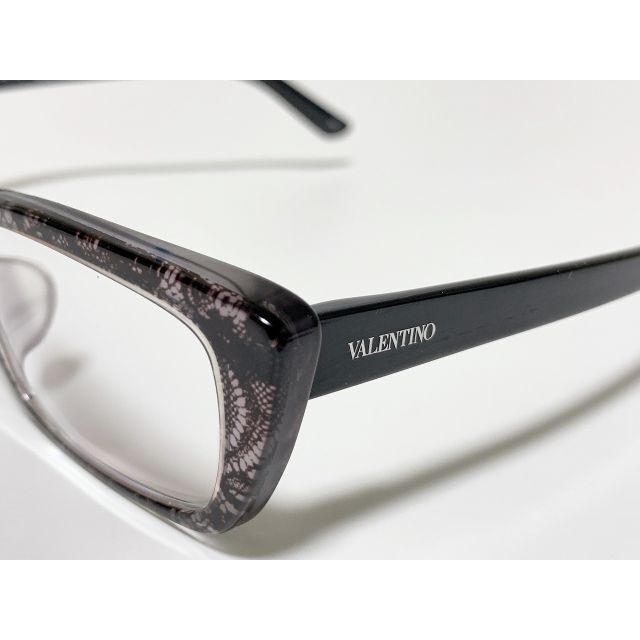 VALENTINO(ヴァレンティノ)のVALENTINO ヴァレンティノ メガネ（度あり） ケース付 K3 レディースのファッション小物(サングラス/メガネ)の商品写真