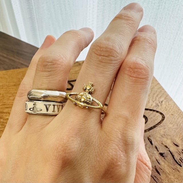 Vivienne Westwood(ヴィヴィアンウエストウッド)の美品/廃盤色VivienneWestwood スージーオーブリング レディースのアクセサリー(リング(指輪))の商品写真