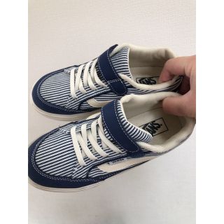 ヴァンズ(VANS)のVANS キッズ　スニーカー　22cm(スニーカー)