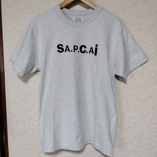 sacai(サカイ)のsacai × A.P.C. サカイ アーペーセー  コラボTシャツ Mサイズ メンズのトップス(Tシャツ/カットソー(半袖/袖なし))の商品写真