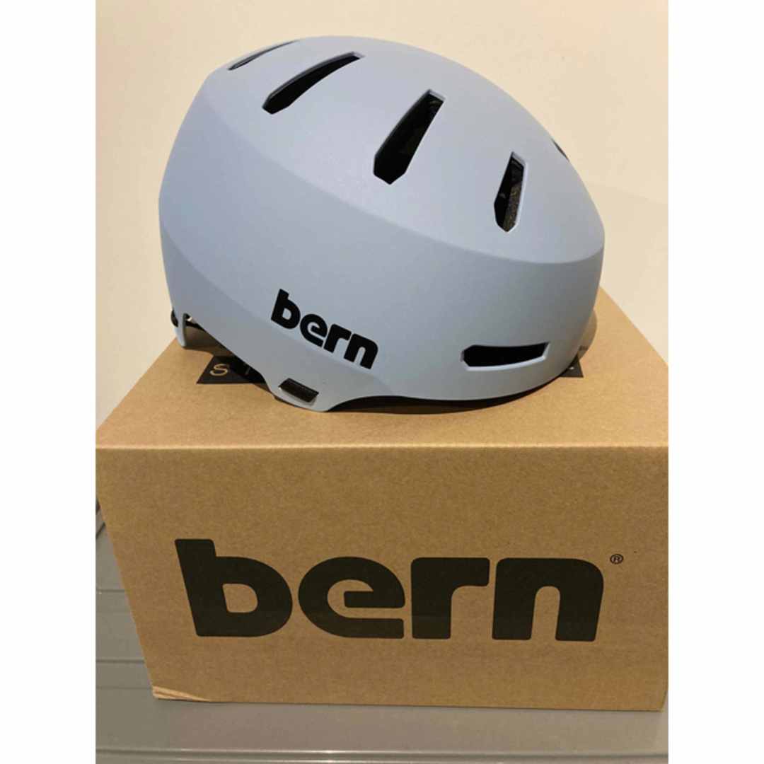 bern(バーン)のバーン　ヘルメット　メーコン　新品 自動車/バイクのバイク(ヘルメット/シールド)の商品写真