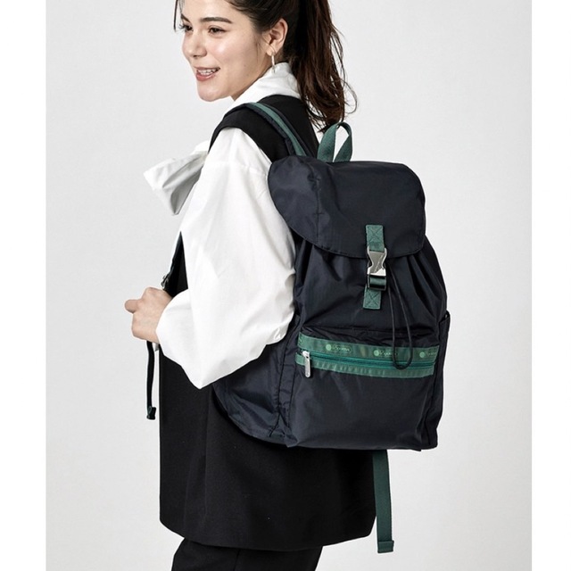 SMART FLAP BACKPACK ディープネイビー　神崎恵