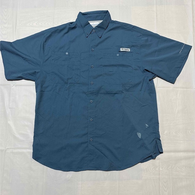 Columbia(コロンビア)のフィッシングシャツ 刺繍ロゴ Columbia PFG ネイビー　 半袖シャツ  メンズのトップス(シャツ)の商品写真