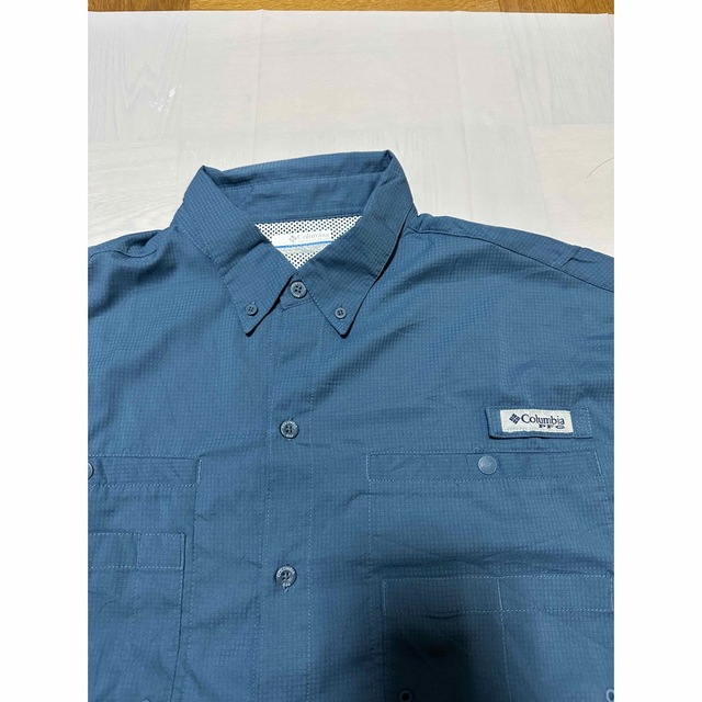 Columbia(コロンビア)のフィッシングシャツ 刺繍ロゴ Columbia PFG ネイビー　 半袖シャツ  メンズのトップス(シャツ)の商品写真