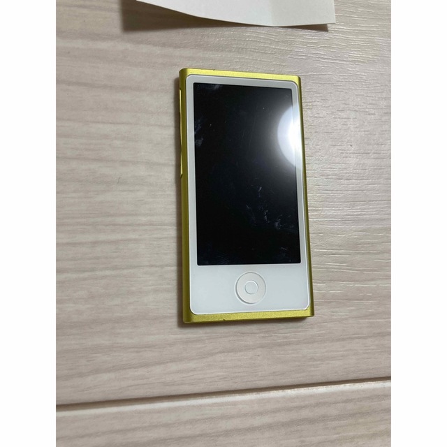 iPod nano 第7世代 イエロー 16g スマホ/家電/カメラのオーディオ機器(ポータブルプレーヤー)の商品写真