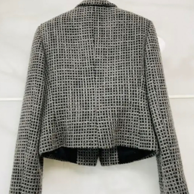 Armani(アルマーニ)の10万　ARMANIコレツォーニ　ジャケットLサイズ レディースのジャケット/アウター(テーラードジャケット)の商品写真