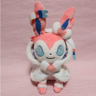 ポケモンセンターオリジナル　限定　サンタニンフィア　クリスマス　ぬいぐるみ(ぬいぐるみ)