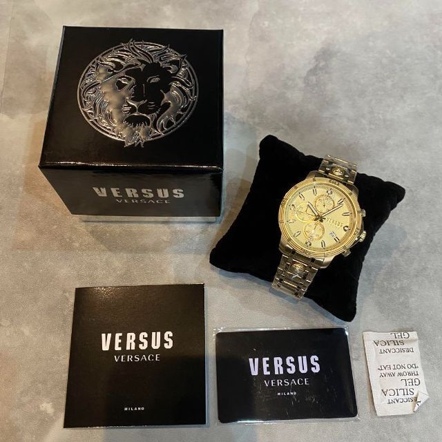 新品箱付】VERSACEヴェルサス ヴェルサーチ メンズ腕時計イエローゴールド-