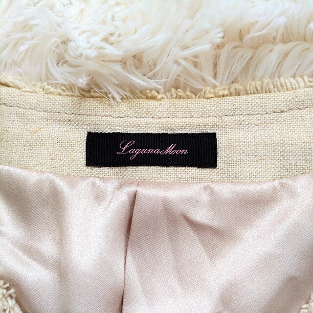 LagunaMoon(ラグナムーン)のラグナムーン　ジャケット　カラーレス　フリンジ　麻　リネン　M　ビジネス レディースのジャケット/アウター(ノーカラージャケット)の商品写真