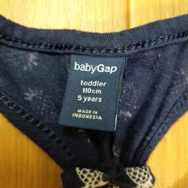 babyGAP(ベビーギャップ)のbabyGap　2点セット　4歳　５歳 キッズ/ベビー/マタニティのキッズ服女の子用(90cm~)(Tシャツ/カットソー)の商品写真