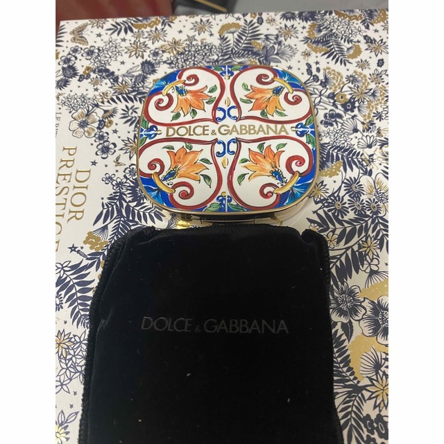 DOLCE & GABBANA BEAUTY(ドルチェアンドガッバーナビューティ)のドルチェ&ガッバーナ ソーラーグロウ イルミネーティングパウダー デュオ N コスメ/美容のベースメイク/化粧品(フェイスカラー)の商品写真