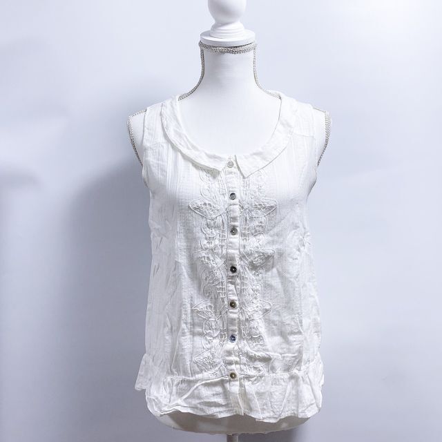 Ungrid(アングリッド)のungridアングリッド花柄レース刺繍衿つきノースリブラウス白ホワイト レディースのトップス(シャツ/ブラウス(半袖/袖なし))の商品写真