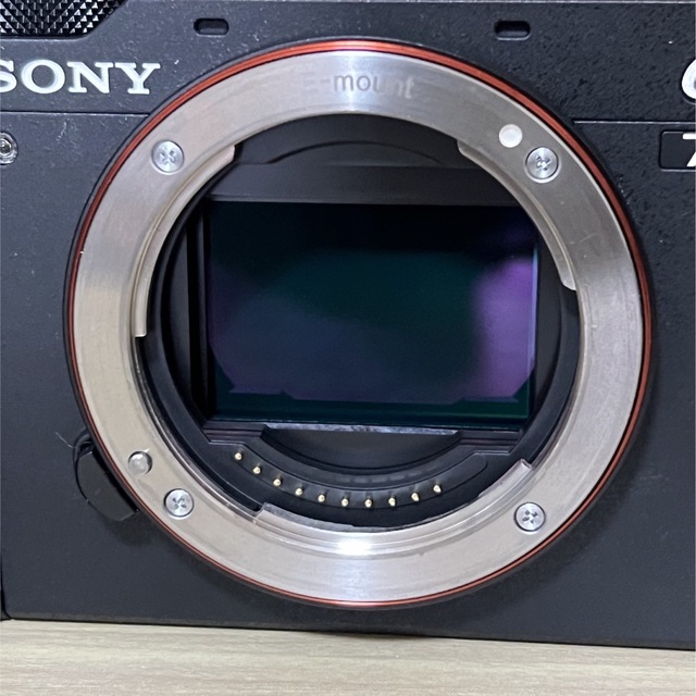 SONY(ソニー)のSONY ミラーレス一眼カメラ α7C ボディ ILCE-7C(B) スマホ/家電/カメラのカメラ(ミラーレス一眼)の商品写真