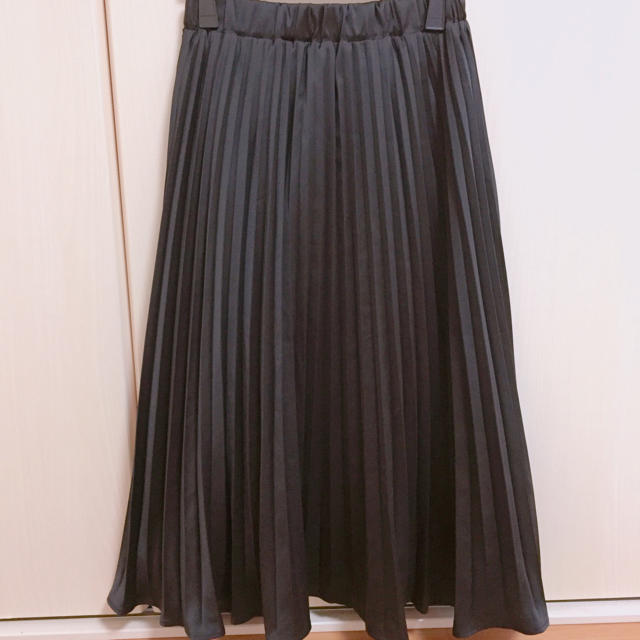 WEGO(ウィゴー)のサテンプリーツスカート レディースのスカート(ロングスカート)の商品写真